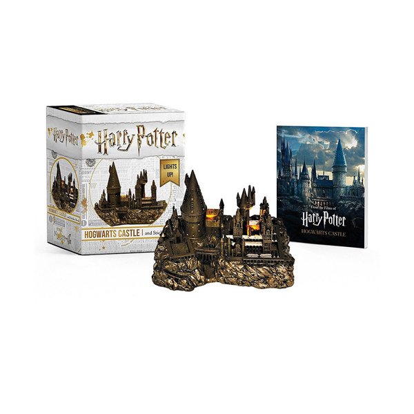 Harry Potter Hogwarts Castle and Sticker Book : Lights Up!